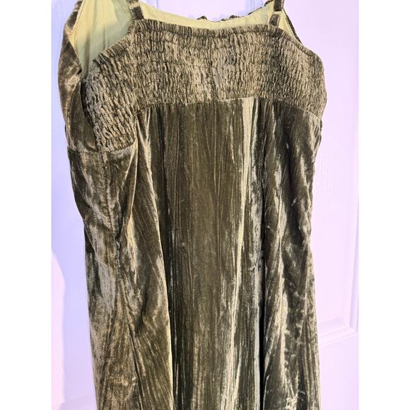 Cider Green Velvet Formal Elegant  Party Goth Dress - Picture 5 of 6